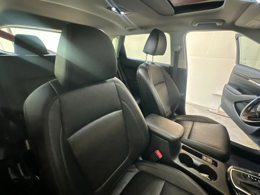 Used 2021 Gray Kia SX image 34