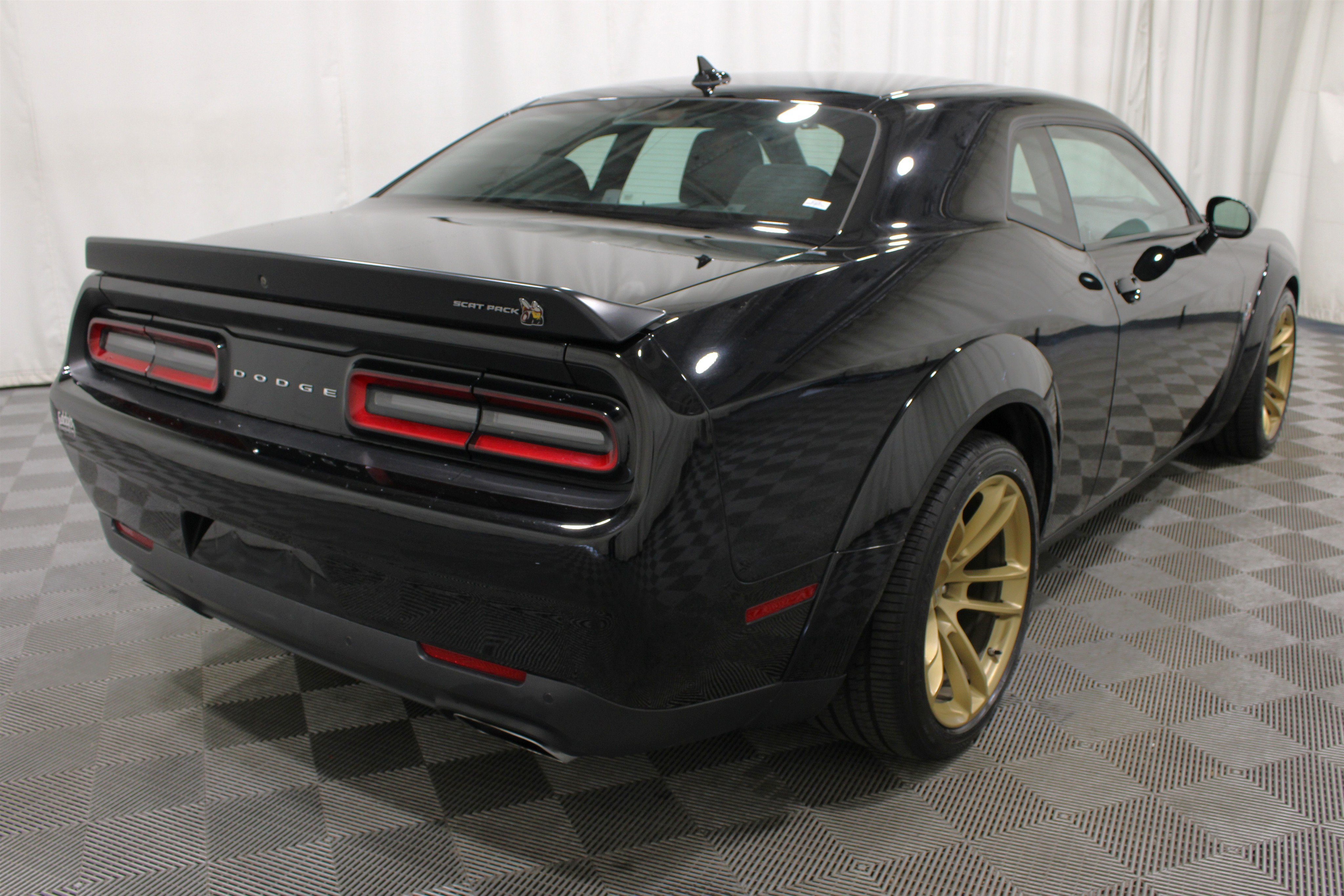Used 2021 Pitch Black Clearcoat Dodge R/T Scat Pack Widebody image 25
