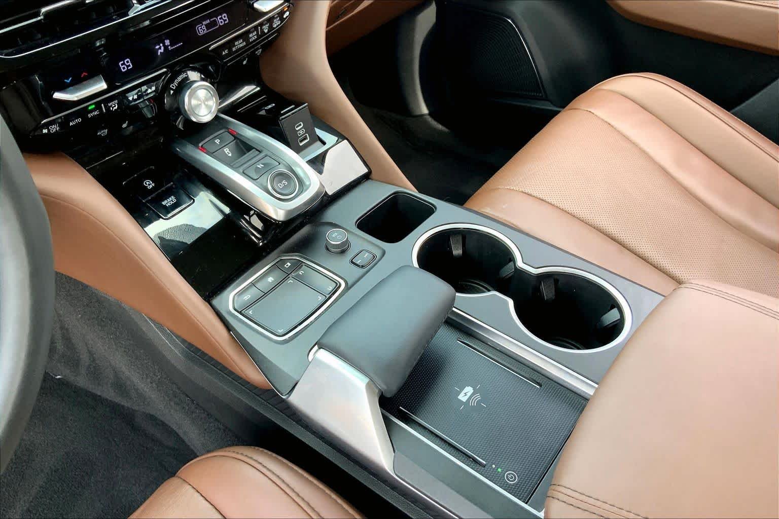 Used 2024 Platinum White Pearl Acura w/Technology Package image 22