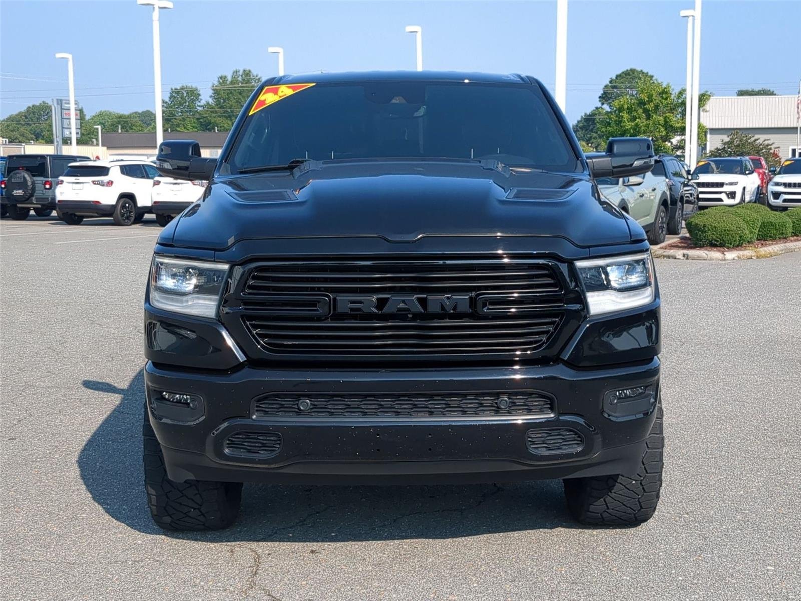 Used 2024  RAM TRUCK LARAM image 8