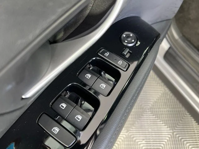 Used 2024 Silver Hyundai Limited image 15