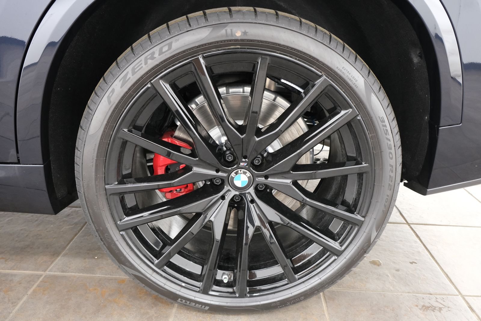 New 2026 Carbon Black Metallic BMW M60i image 60