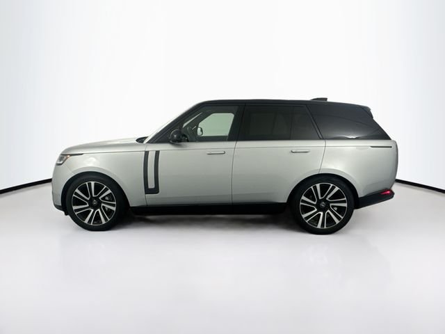 Used 2023 Silver Land Rover SE image 8