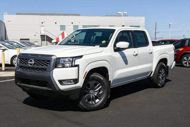 New 2027 Glacier White Nissan SV image 40
