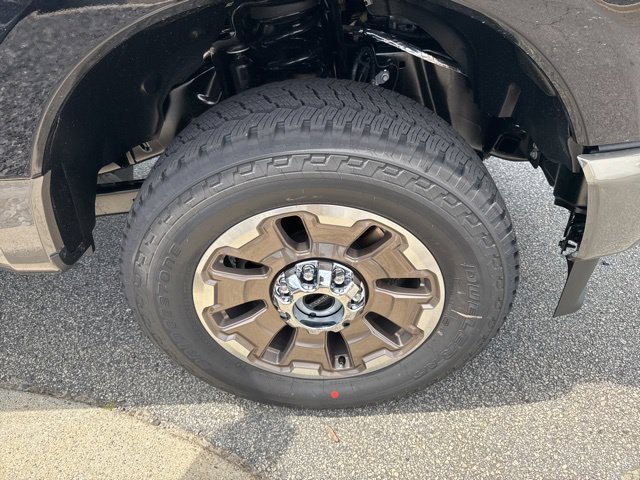 New 2026 Agate Black Metallic Ford King Ranch image 13