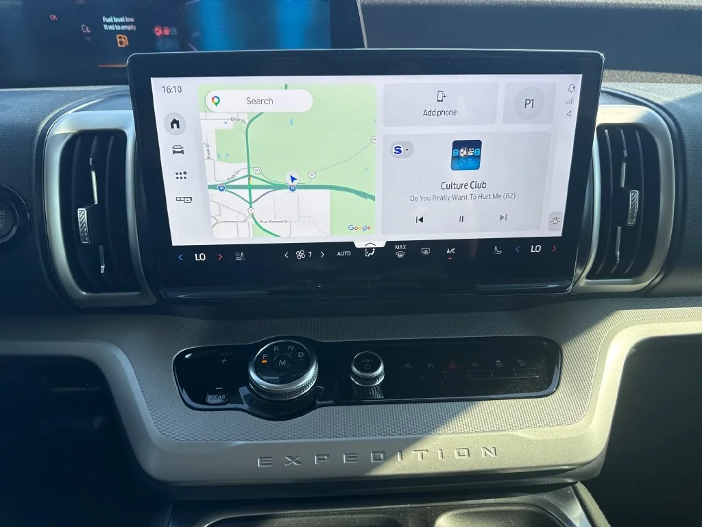 New 2026 Oxford White Ford Active image 11