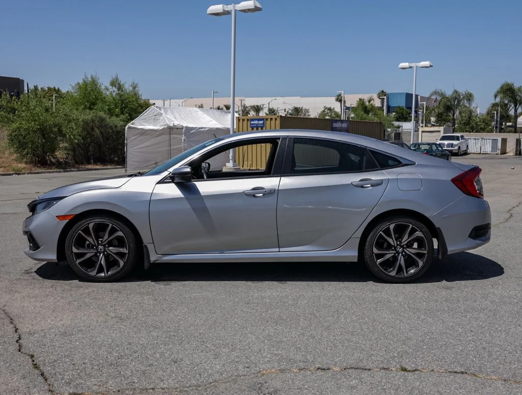 Used 2021  Honda Sport image 6