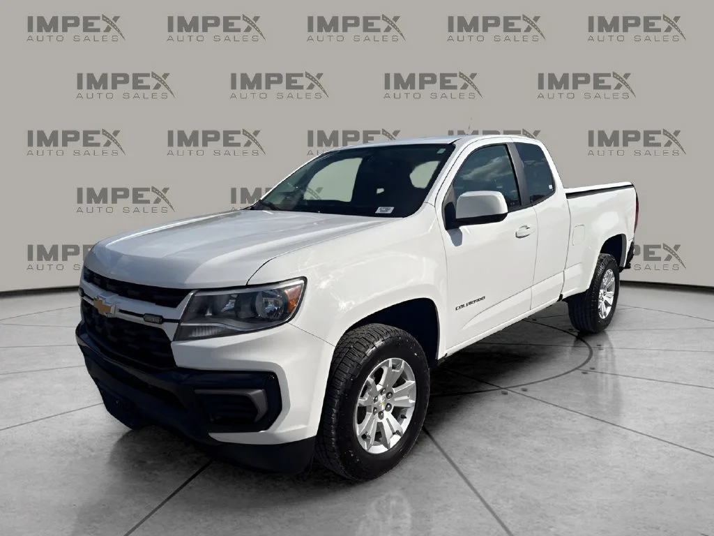 Used 2022 White Chevrolet LT image 1