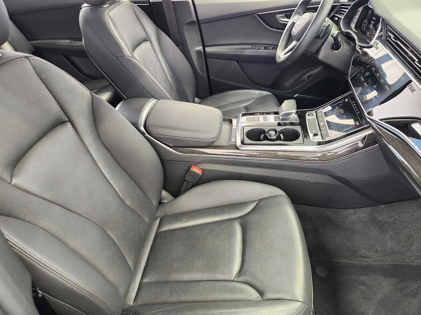 Used 2022 Mythos Black Metallic Audi Premium Plus image 13