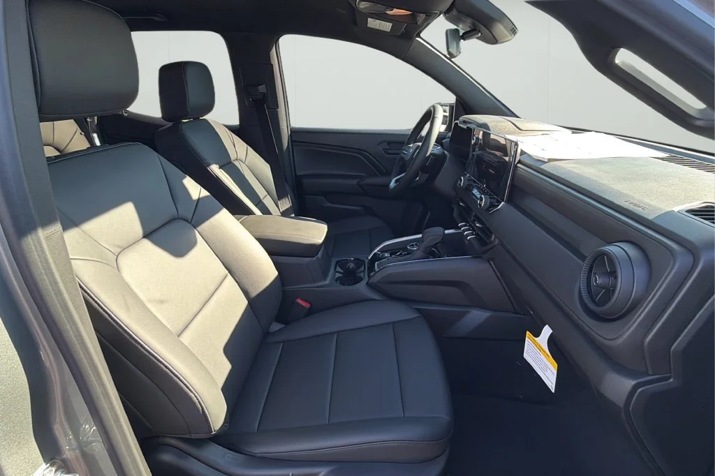 New 2026 Sterling Gray Metallic Chevrolet Trail Boss image 13