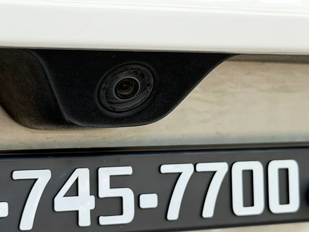 Used 2020 White Jeep Limited image 22