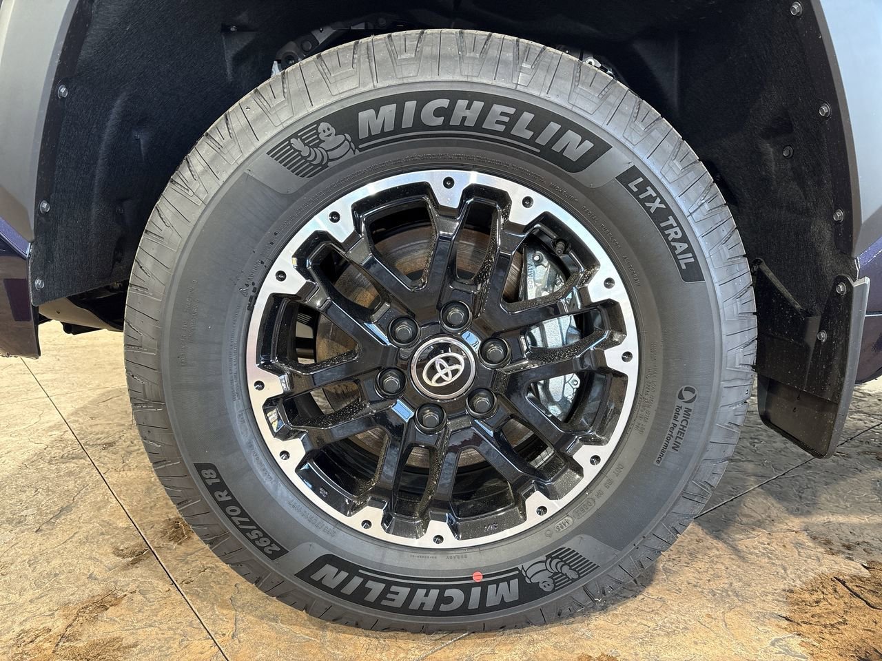 2026 Toyota Tundra SR5 - Photo 10