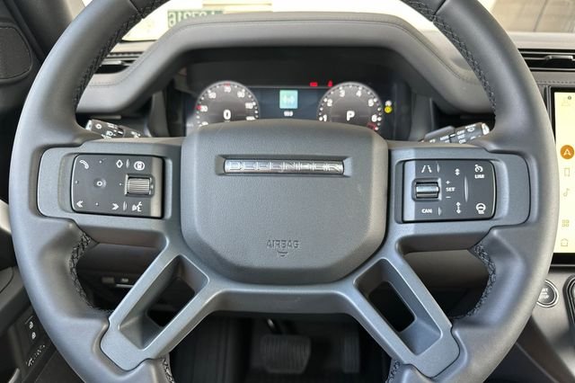 New 2026 Fuji White Land Rover X-Dynamic SE image 22