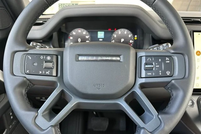 New 2026 Fuji White Land Rover X-Dynamic SE image 22