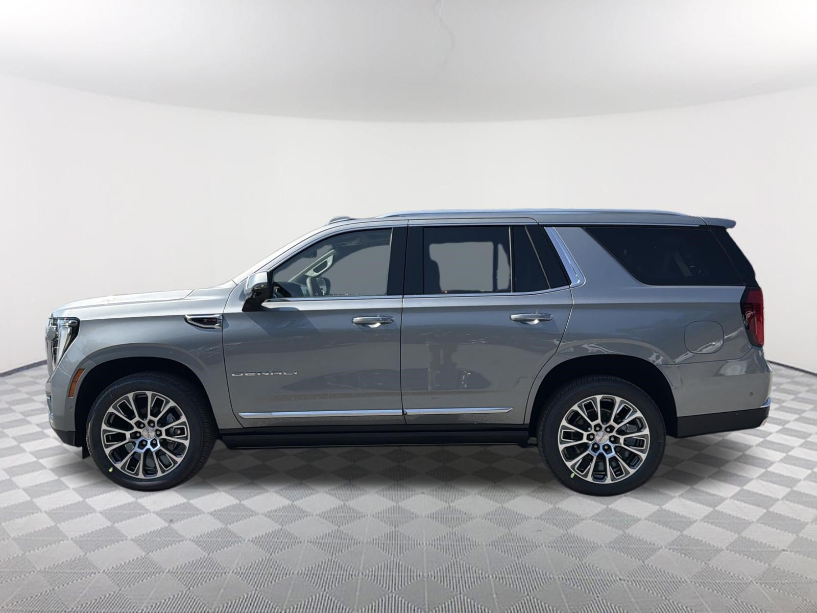 2026 GMC Yukon Denali - Photo 8