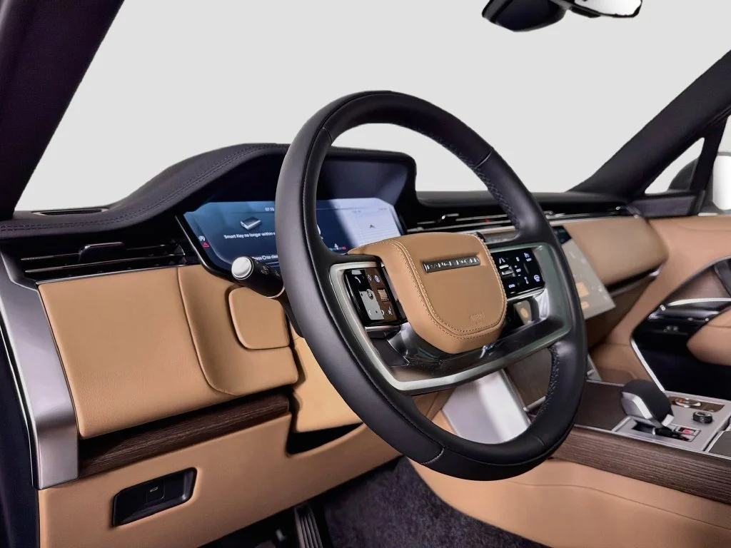 New 2027 Belgravia Green LAND ROVER  image 9