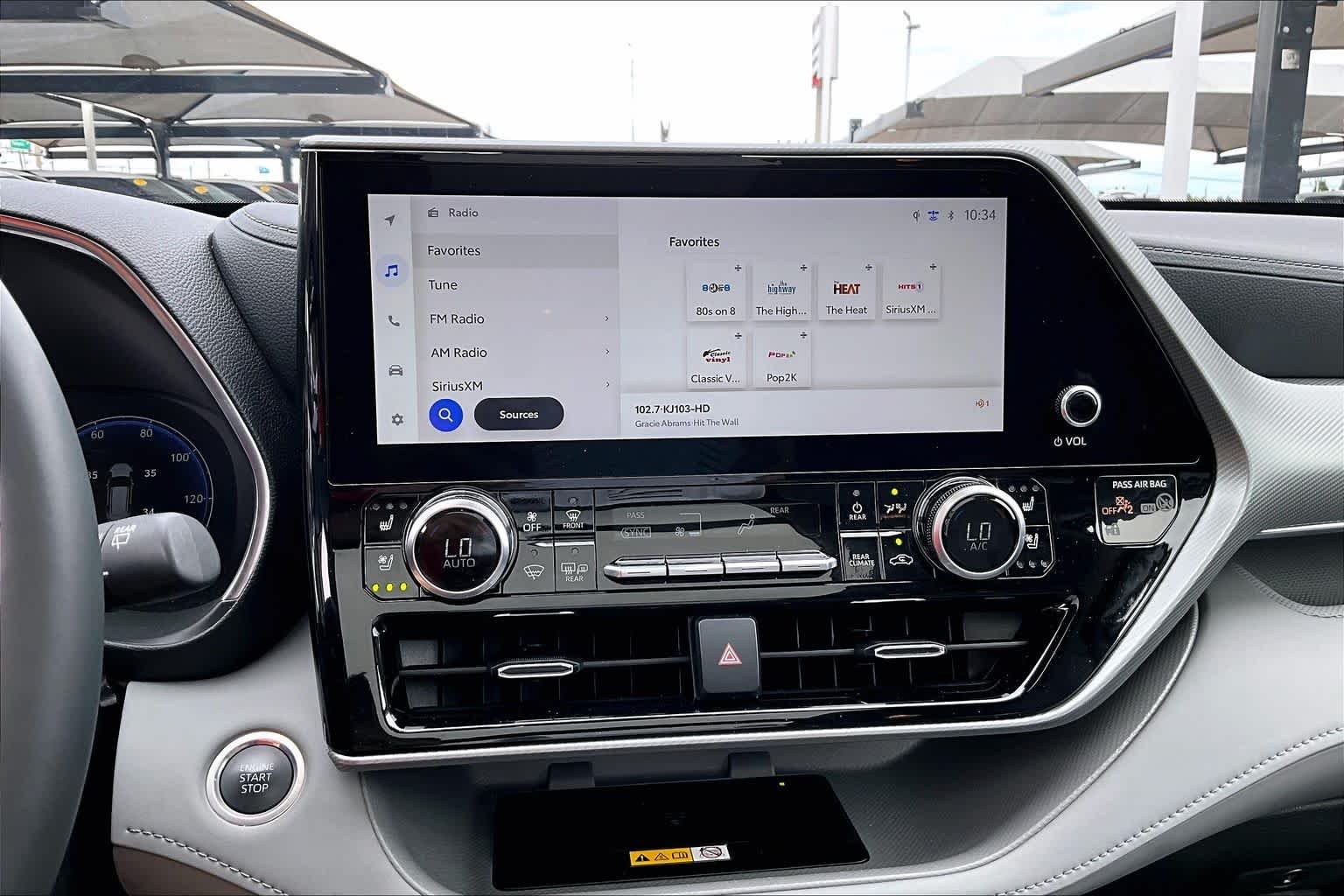 Used 2024 Moon Dust Toyota Platinum image 31