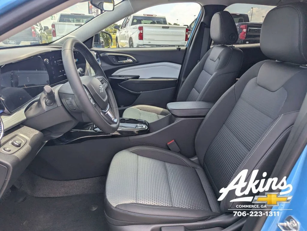 2026 Chevrolet Trax LT - Photo 19