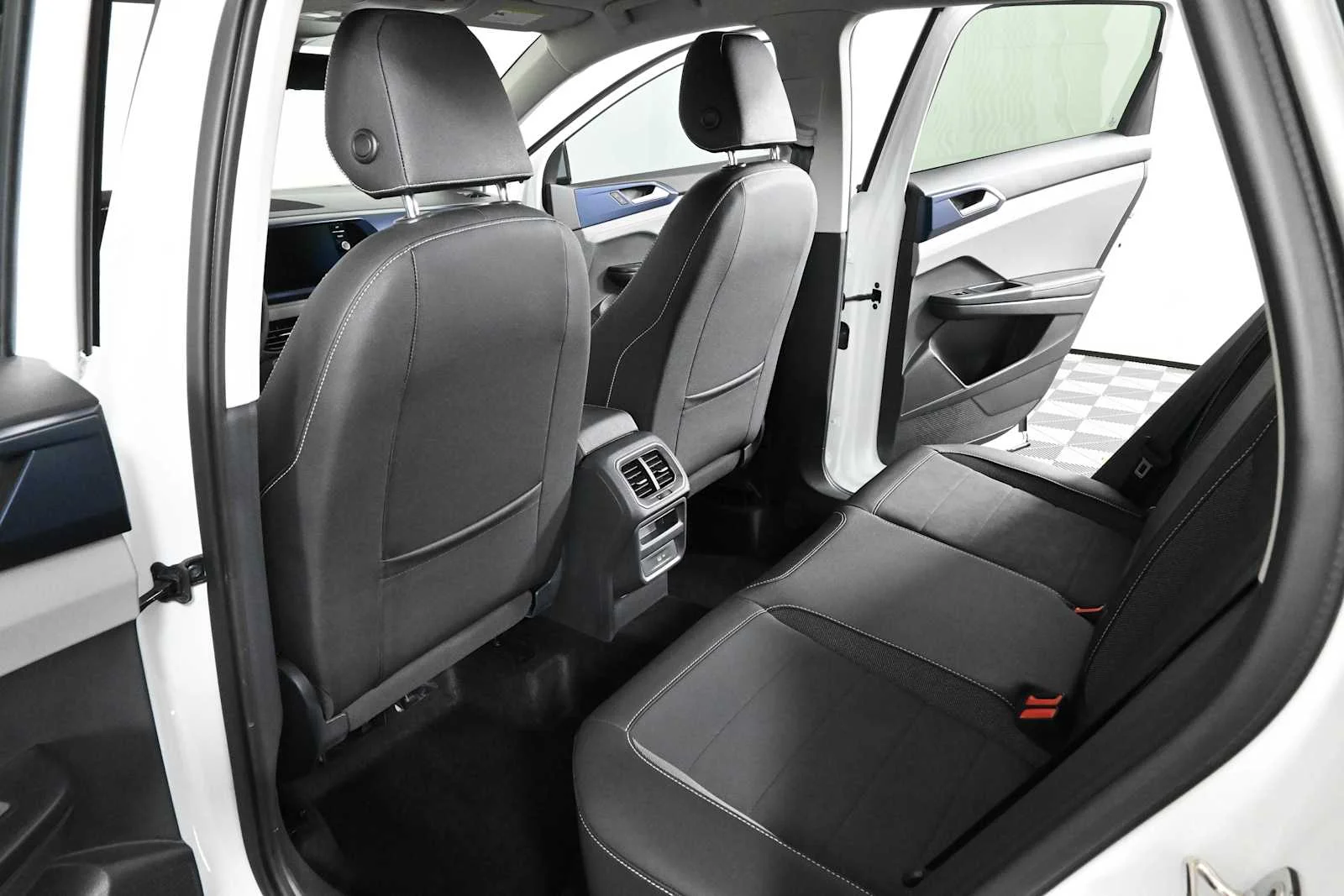Certified Used 2024 Pure White Volkswagen SE image 11
