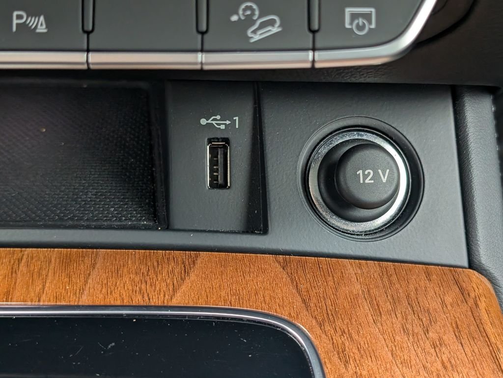 Used 2022  Audi 45 S line Premium image 34
