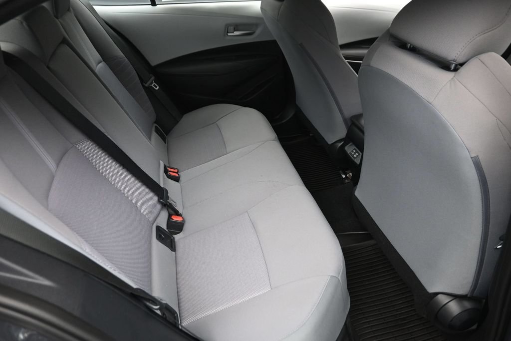 Used 2023  Toyota SE image 10