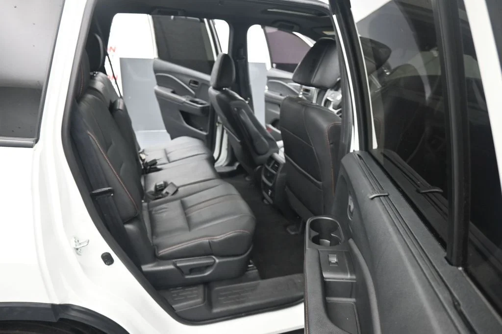 Used 2022 White Honda TrailSport image 24