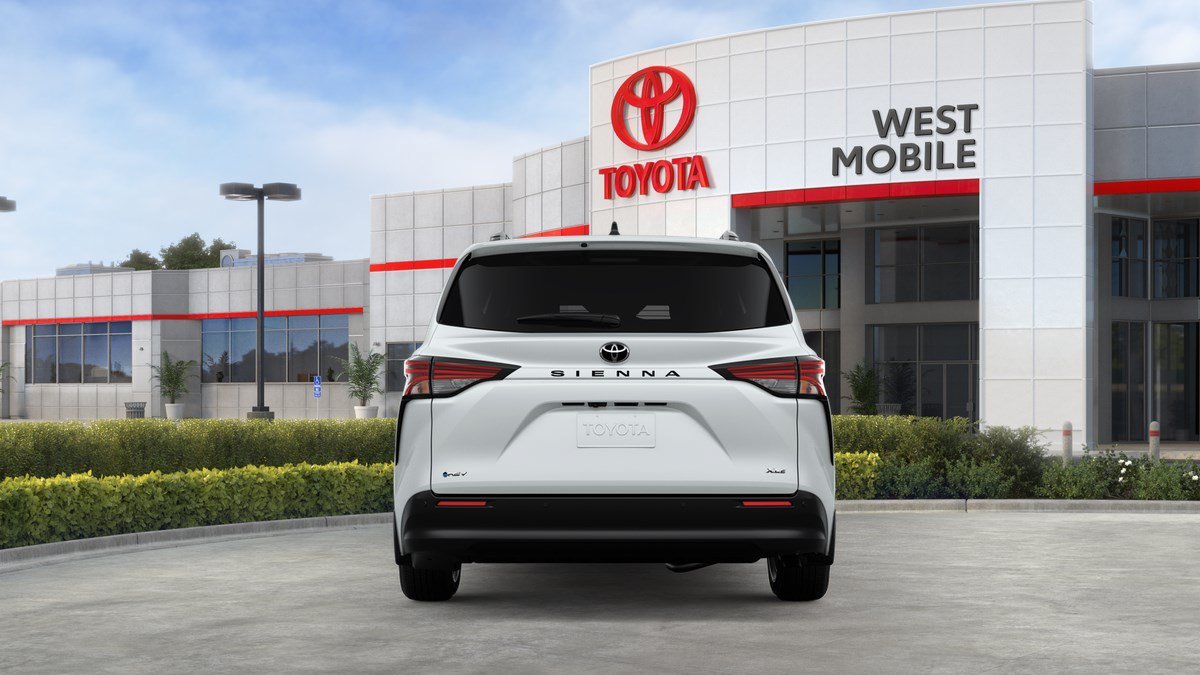 New 2026 Wind Chill Pearl <sup>1</sup> Toyota  XLE image 10