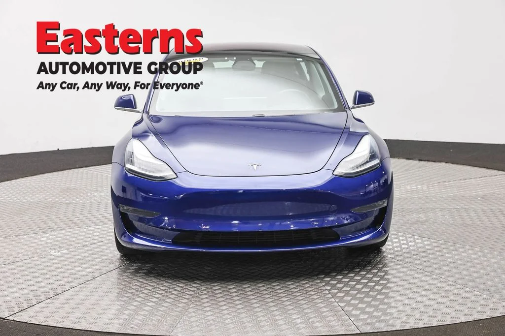 Used 2018 Blue Tesla Long Range image 2