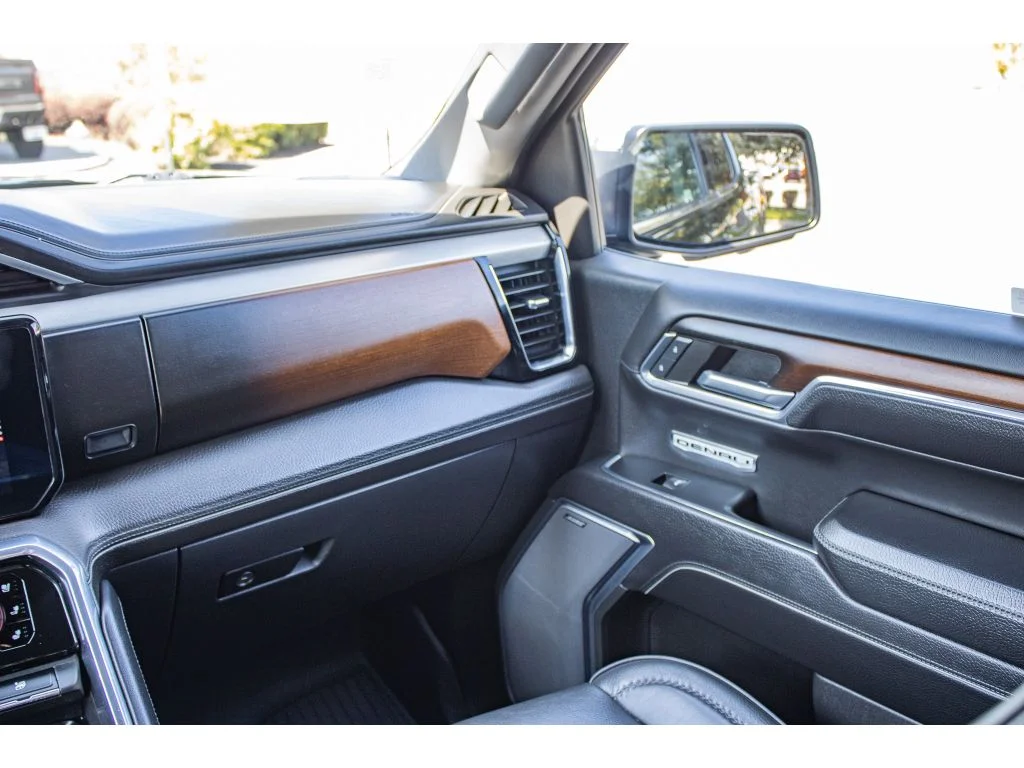 Used 2024 Onyx Black GMC Denali image 52
