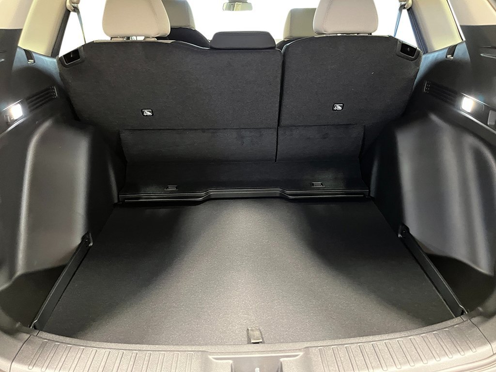 New 2026 Platinum White Pearl Honda EX image 25