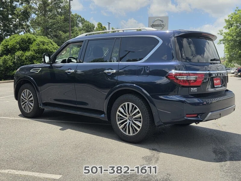 Used 2024 Blue Pearl NISSAN 4X2 SL image 3
