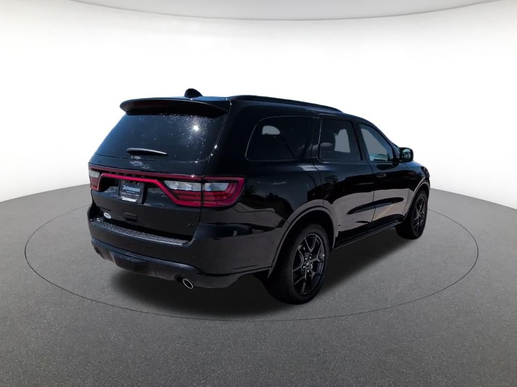 New 2026 Diamond Black Clear-Coat Exterior Paint Dodge GT Plus HEMI V8 image 8