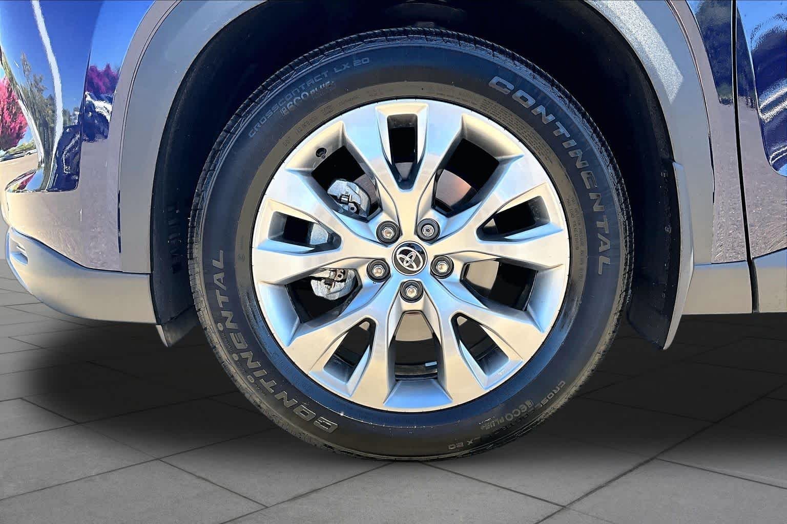 Used 2025 Blueprint Toyota Hybrid Limited image 10