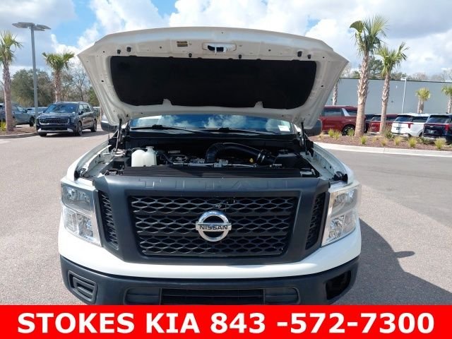 Used 2018 White Nissan S image 8
