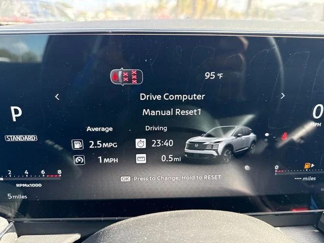 New 2027 Aspen White TriCoat / Super Black Two-tone Nissan SR image 9