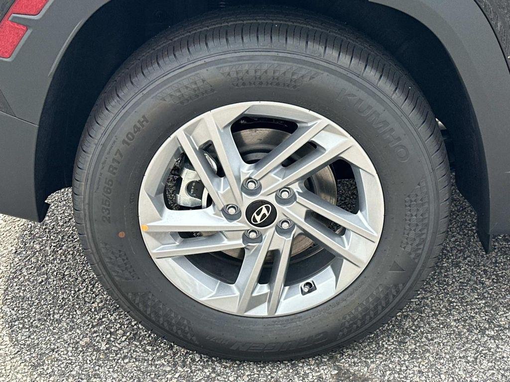 New 2026 Black Hyundai SE FWD image 10