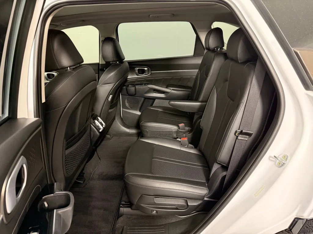 Used 2023 White Kia SX image 18