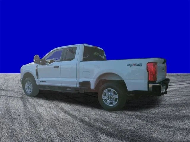 New 2026 Oxford White Ford F-250® XLT image 6