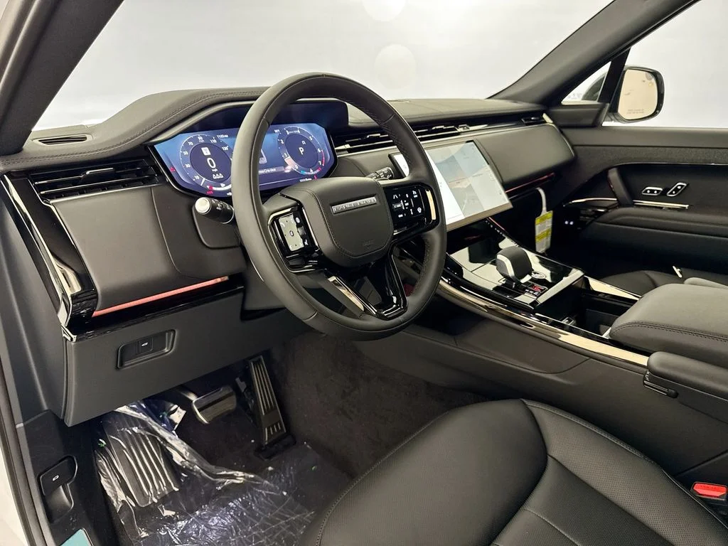 New 2026 Fuji White Land Rover Dynamic SE image 9
