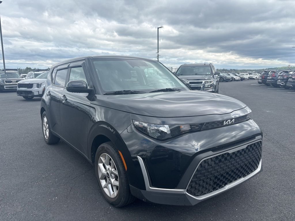 2023 Kia Soul 2.0L LX IVT's photo