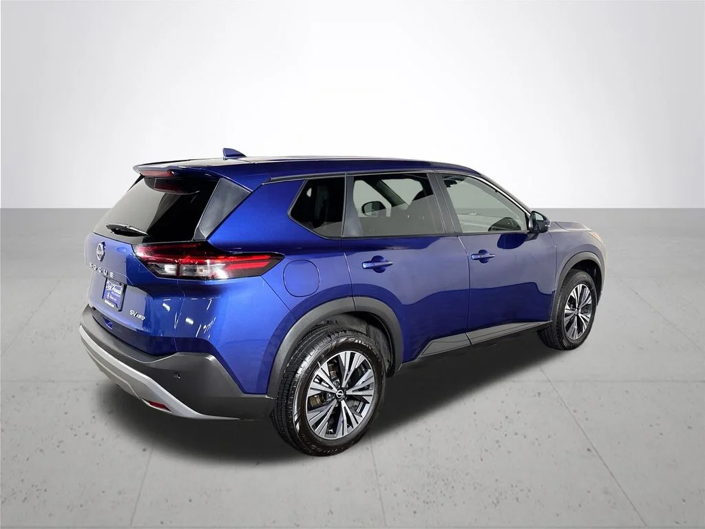 Used 2022 Blue Nissan SV image 6