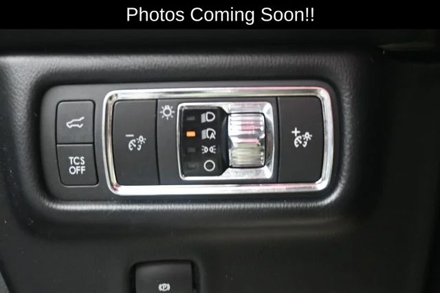Used 2022 Gray Metallic Lincoln Reserve image 40