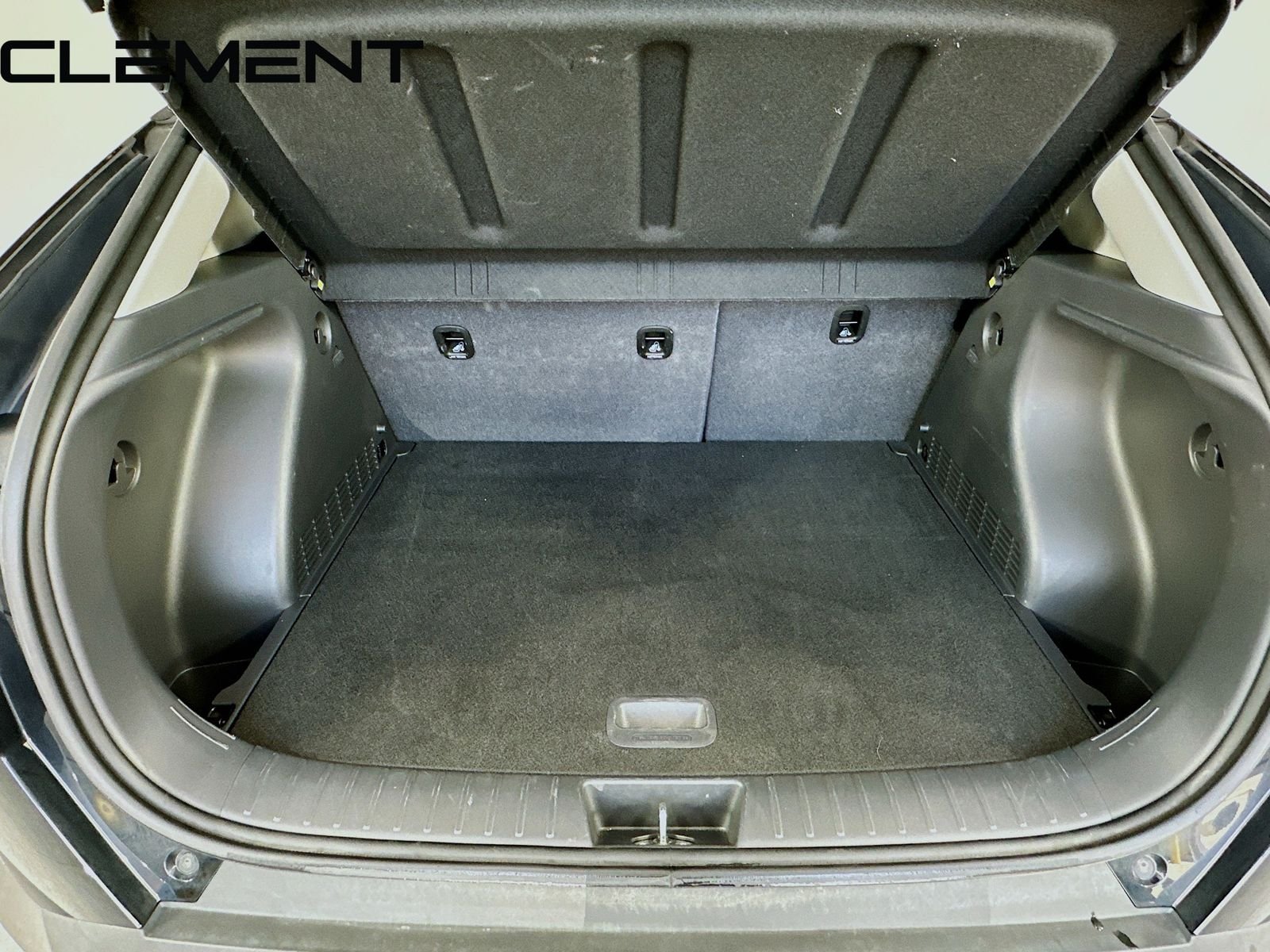 Certified Used 2025 Black Hyundai SEL image 11