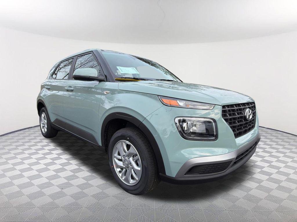 New 2026 Green Hyundai SE image 3