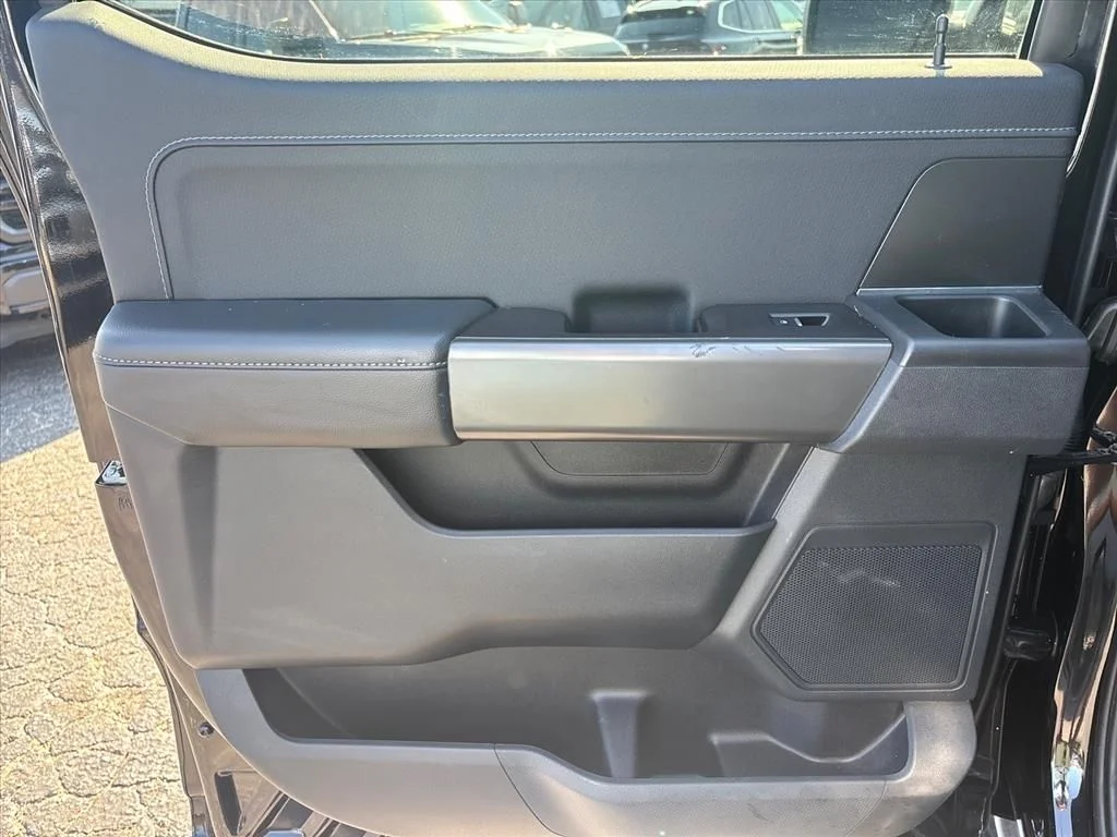 Used 2024 Black Ford XLT image 19