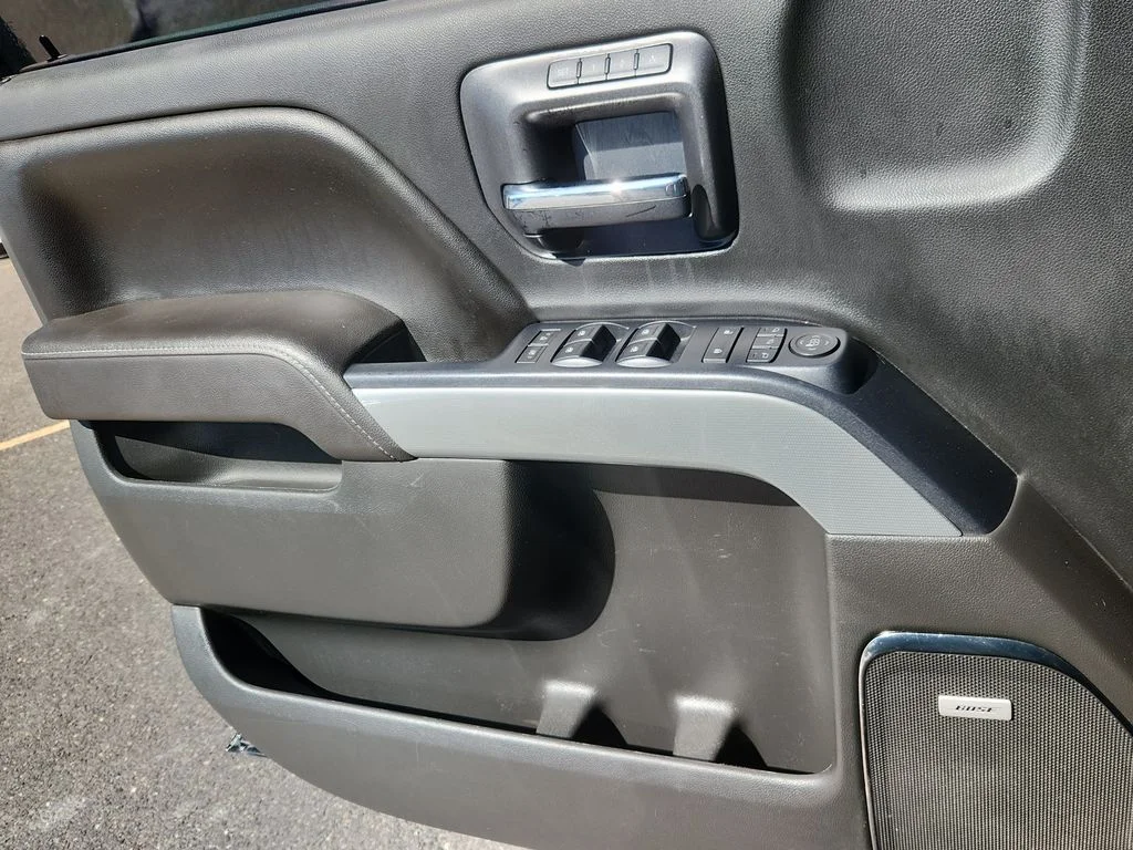 Used 2017 Black Chevrolet LTZ image 9