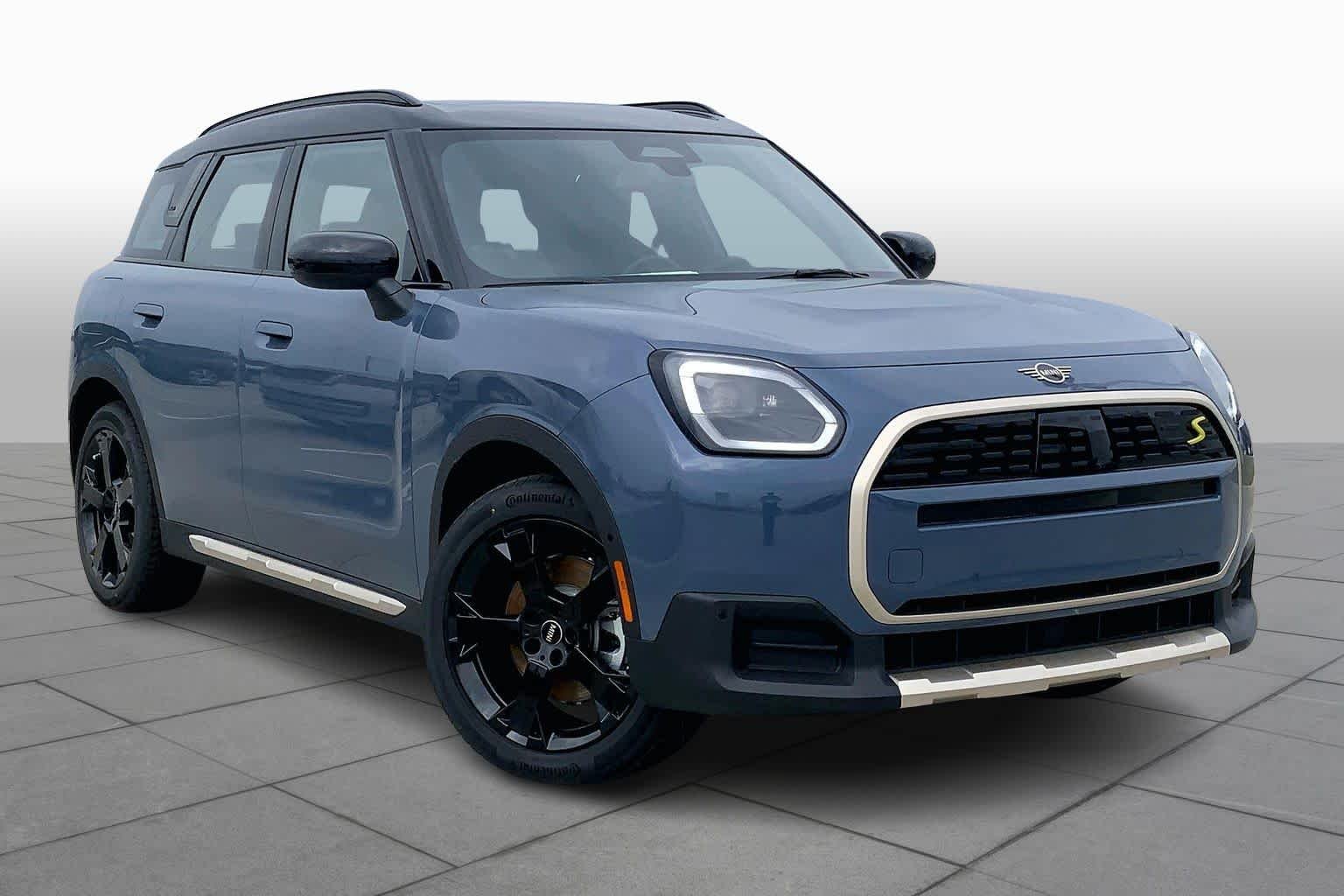 New 2026 Slate Blue Metallic MINI Signature Plus image 2