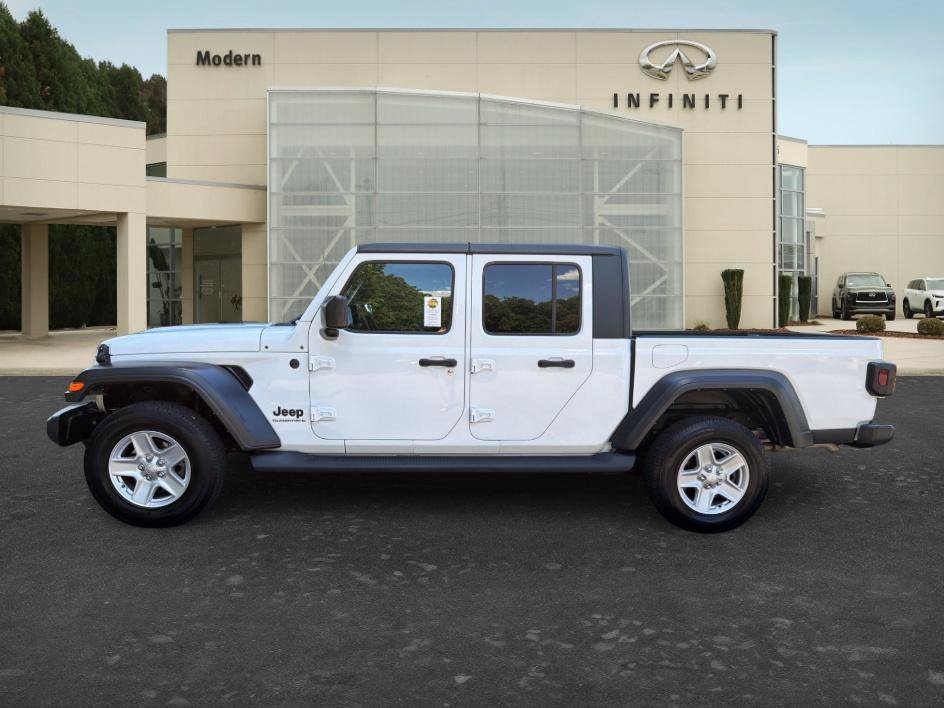 Used 2023 Bright White Clearcoat Jeep Sport S image 7
