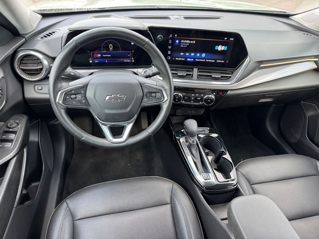Used 2025 Green Chevrolet ACTIV image 16