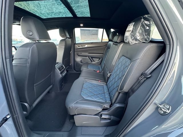 New 2026 Pure Gray Volkswagen 2.0T SEL Premium R-Line image 30